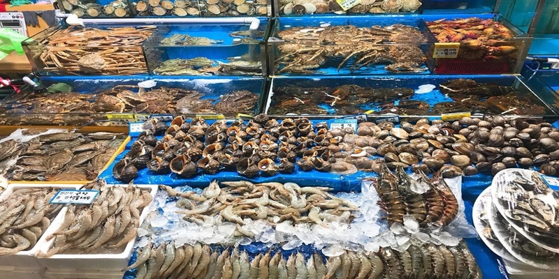 Khám phá thiên đường ẩm thực tại địa chỉ chợ đêm Hạ Long