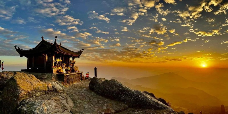 Bảng chi phí các dịch vụ cơ bản tại chùa Yên Tử