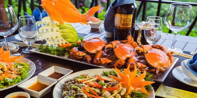 Địa điểm ăn uống và check-in cực chất quanh Sun Bay Tuần Châu