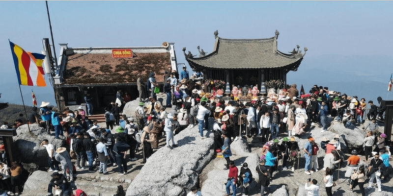 Những hoạt động thú vị không nên bỏ lỡ khi thăm chùa Đồng Yên Tử